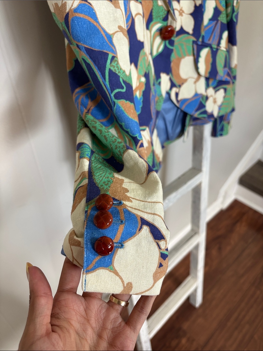 Smythe Navy Floral Tailored Blazer with Cream & Green Accents - Picture 4 of 7